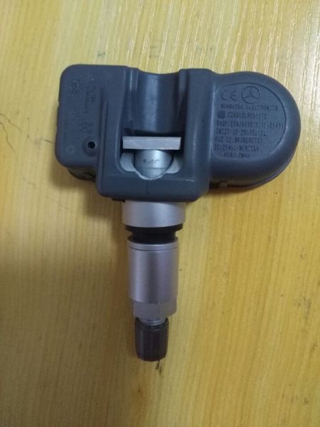 

new tire pressure sensor a0009054100 tpms sensor for benz c250 c300 c350 c63 s550 tyre pressure sensor a 0009054100q02 433.92mhz genuine