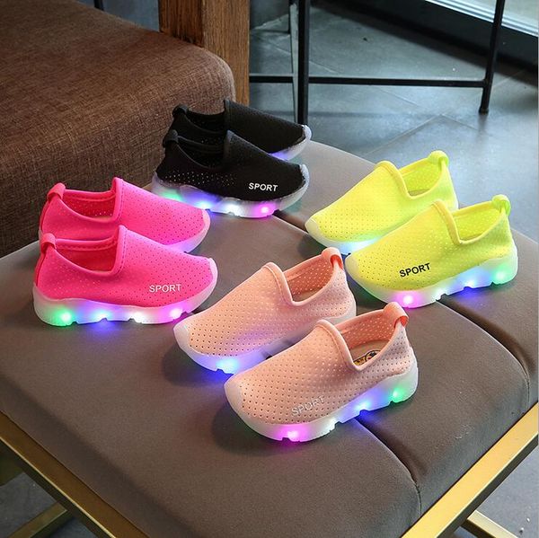 

european fashion infant tennis glowing led children shoes cool girls boys shoes cute solid kids sneakers, Black;red