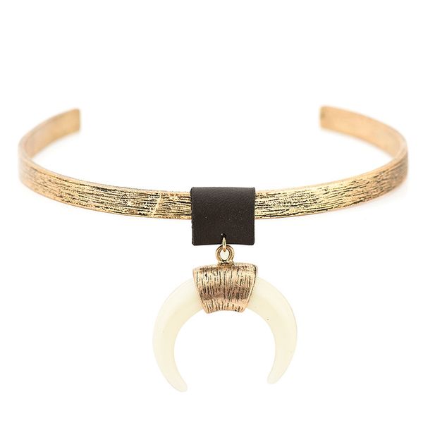 

retro style crescent-shaped choker pendant necklace copper alloy statement retro style original creative design choker necklace