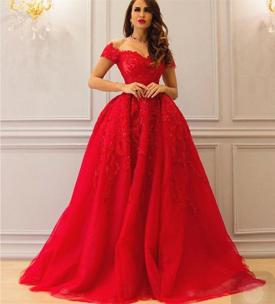 Rotes schulterfreies Abendkleid mit Spitzenapplikation und kurzen Ärmeln, elegantes langes Kleid mit rotem Teppich, bezaubernde formelle Abendkleider von Prominenten aus dem Nahen Osten