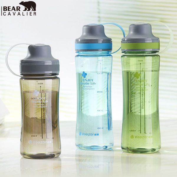 

wholesale- on the new foreign trade plastic space cup 600 ml portable handle even cover department sports bottle