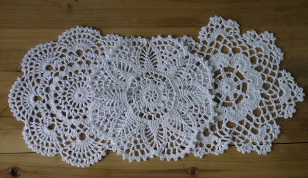 

wholesale- 3 style crochet patterns wallpaper porcelain pad vase pad cup mat,100% cotton doily ,place mat 18pcs/lot