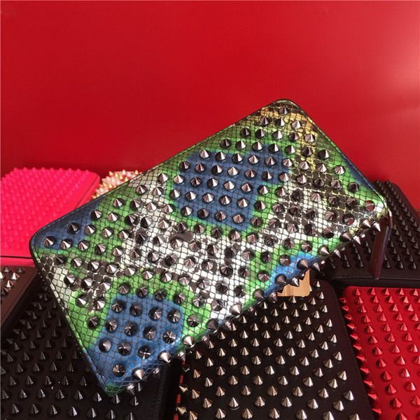 Stil Rote Unterseite Geldbörsen Paneled Spiked Clutch Frauen Patent Echtes Leder Mischfarbe Nieten Tasche Kupplungen Dame Lange Geldbörsen mit SP2995