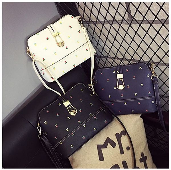 

2017 new bags. decorative pattern. shell bag.mini bag. women's bags. fashion casual bag.cross body.shoulder bags.lock catch.silt pocket