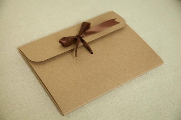 Neue 24 * 18 * 0,7 cm 3 Farbe Umschlag Kraftpapiertüten Diy Sammeln Dateien Verwenden Als Geschenk Liebesbrief Verpackung Hohe Qualität Heißer Verkauf