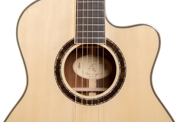 

41 inch solid wood fingerstyle acoustic guitar