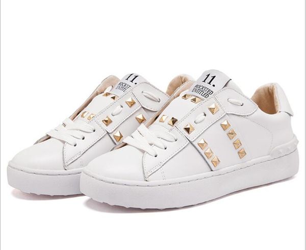 

2017 new high-quality european and american personality rivets casual flat-bottomed white shoes with flat bottom shoes couple models 35-43 f, Black