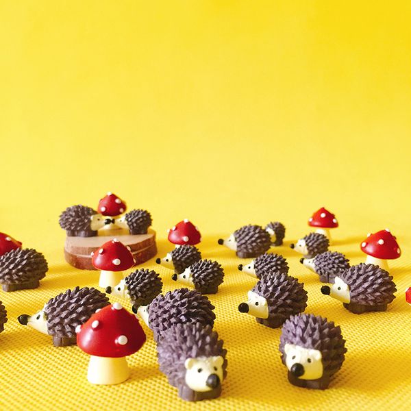 

30Pcs/hedgehog with mushrooms/cute animal/fairy garden gnome/moss terrarium/crafts/bonsai/home table decor/diy supplies/figurine