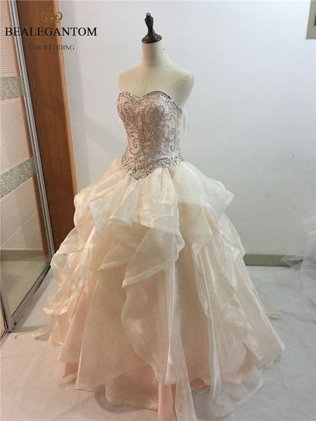 

2017 sweetheart crystal ball gown quinceanera dresses with sequined beading organza sweet 16 dresses vestido debutante gowns bq25, Blue;red