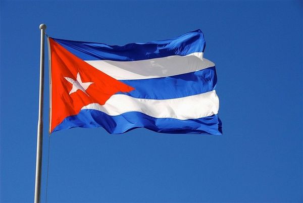 90 * 150 cm Bandeiras do Mundo frete grátis 100% poliéster impressão 3 * 5ft bandeira de Cuba
