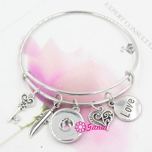 

Charm Bracelets jenniferboutique