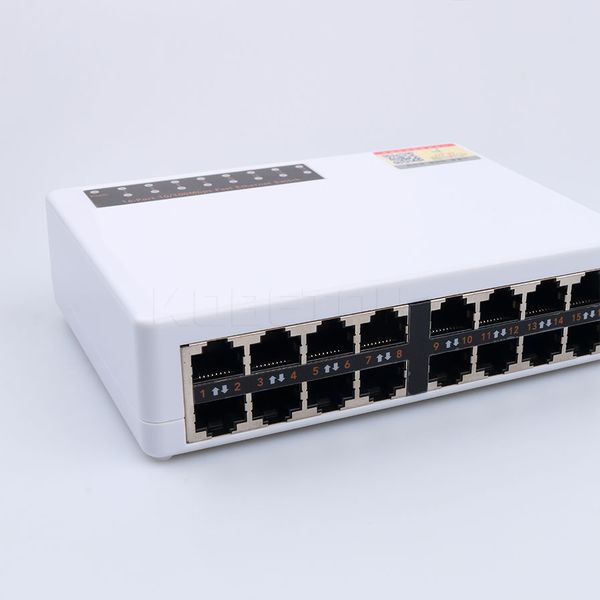 Freeshipping 10 / 100Mbps 16 Häfen Häfen Fast Ethernet LAN RJ45 VLAN Netzwerkschalter Hub Desktop PC Switcher mit EU / US Adapter