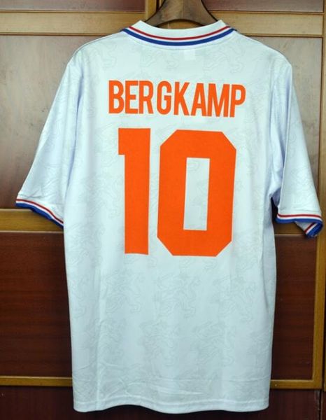 camisetas deportivas blancas