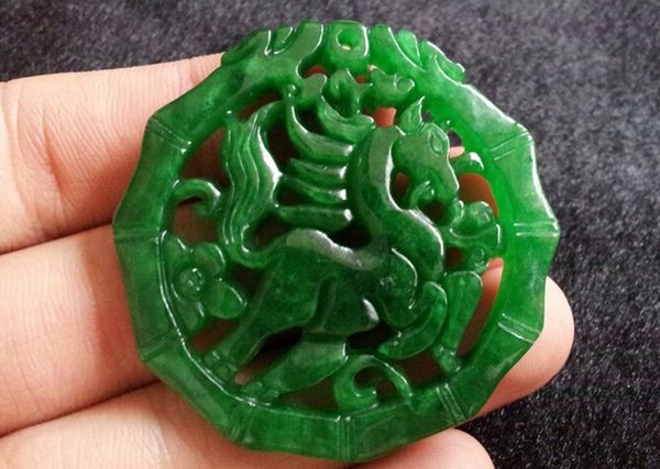 

seiko double-sided hollow-out valuable.such handiwork jade round steed. (success) lucky pendant necklace, Silver
