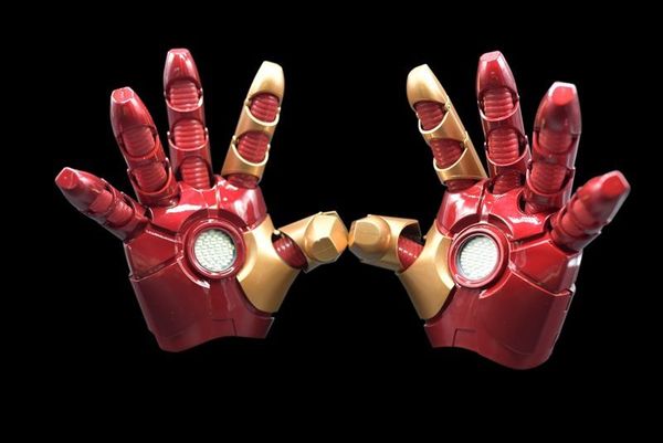

2pcs/pair iron man mark 42 mk42 1/1 wearable gloves with launch sound and hand led