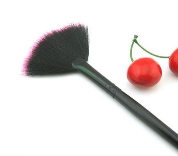 

fan shape powder concealor blending finishing highlighter highlighting makeup brush nail art brush for makeup