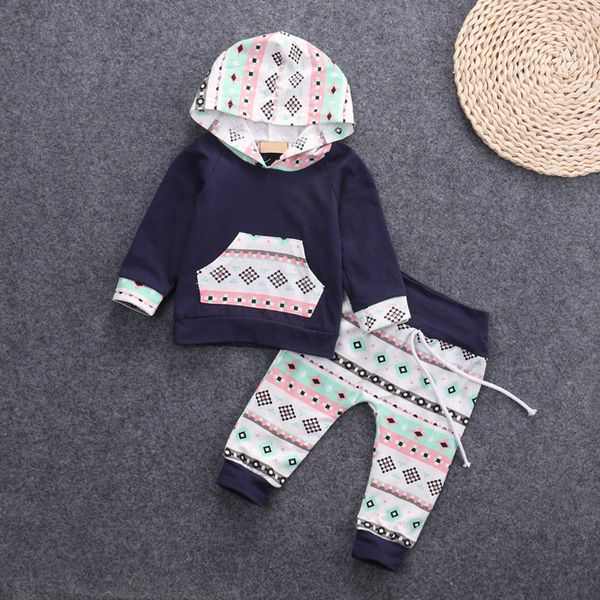 Set di vestiti per bambini in cotone Top con cappuccio per bambini + pantaloni Completi a due pezzi Set di vestiti per bambini Vestiti per neonate Abbigliamento per neonati in vendita