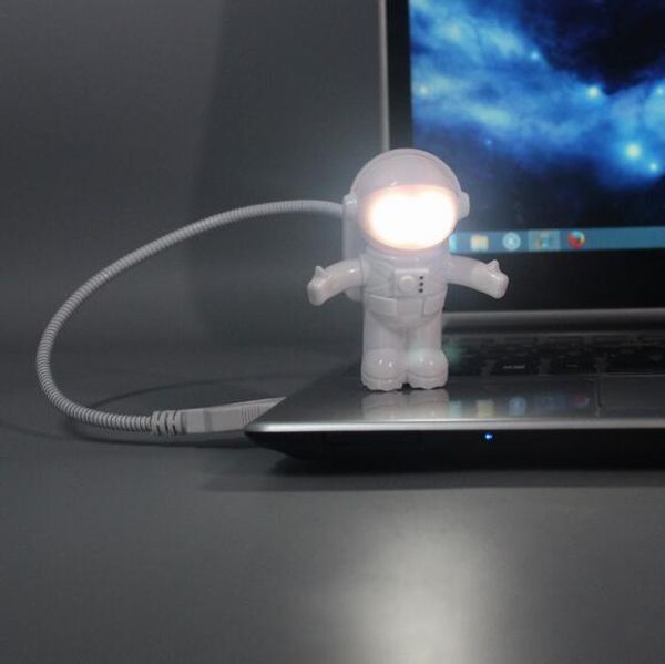 Mode Coole Neue Astronaut Spaceman USB LED Einstellbare Nachtlicht Für Computer PC Lampe Schreibtisch Licht Reines Weiß