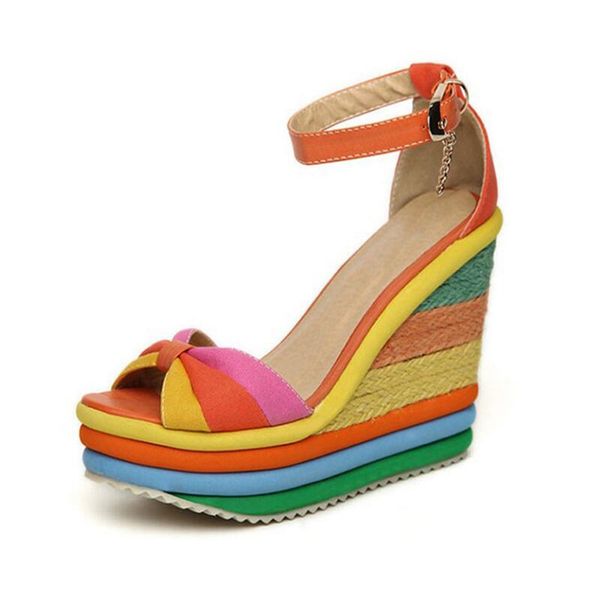 Regenbogen Farbe Frau Sandalen Plattform Keilabsatz Böhmen Casual Sommer Peep Toe Schnalle Schuhe Frau Große Größe