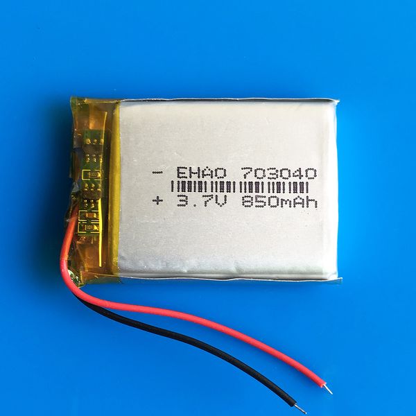 Celle della batteria ricaricabile Li-Po ai polimeri di litio modello 703040 da 3,7 V 850 mAh per lettore Mp3 DVD PAD cellulare GPS power bank Fotocamera Ricodificatore di e-book