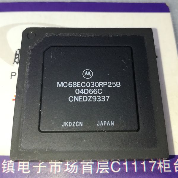 MC68EC030RP25B . MC68EC030RP25C / 32-BIT, MIKROPROZESSOR. PPGA124 / MC68EC030 / Vintage-ICs für integrierte Schaltkreise. MC68EC030RP-Komponenten