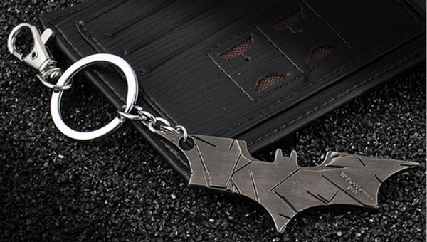

wholesale-the avengers marvels super hero batman bruce wayne keychain pendant key chain metal keychains key ring ing, Silver