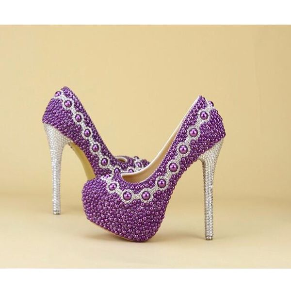 Фиолетовые жемчужные свадебные свадебные туфли с прекрасной сопоставляющей сумкой нежные ручные стилетовые женские вечеринки высокие каблуки