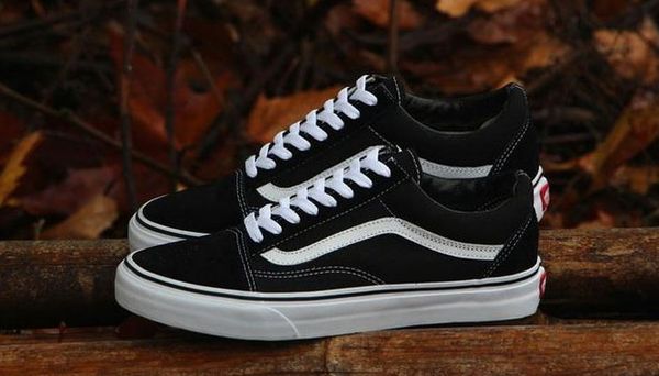 

2018 new style men's and women's black canvas shoes fashion casual shoes size 35-44