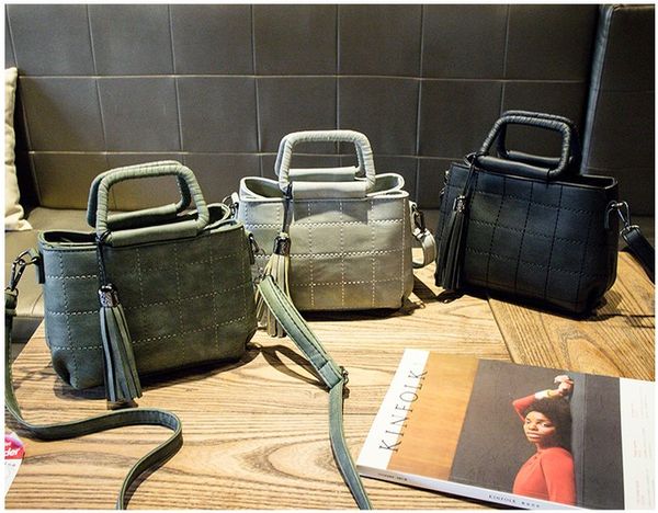 

2017 новые сумки. мини-сумка. небольшая сумка. женские сумки. повседневная сумка моды. сумка. монохроматический. плутоний. мягкий.поперечное