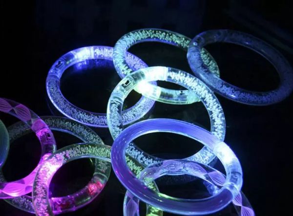 100 pezzi LED Flash Blink lampeggiante colore che cambia luce lampada fluorescenza festa club fase braccialetto braccialetto