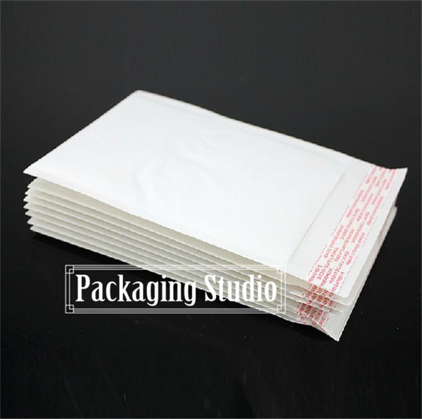 Großhandel - 19 * 24 + 4 cm weiße Luftpolstertaschen Einladungskarte Versandtasche Versandverpackung Pedded Umschläge Kostenloser Versand