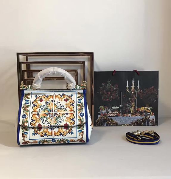 

2017 d new tyle icily colour printing women leather handbag blue and white porcelain ingle houlder tote me enger bag layer cowhid