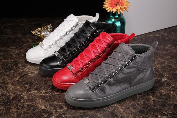 

2017 Мужчины Классический Натуральная Кожа Арена Бренд Квартиры Кроссовки Мужской