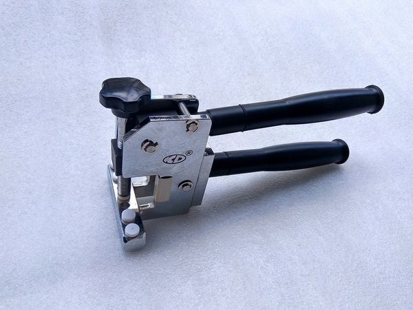 

cut running plier for parting glass after cutting high quality