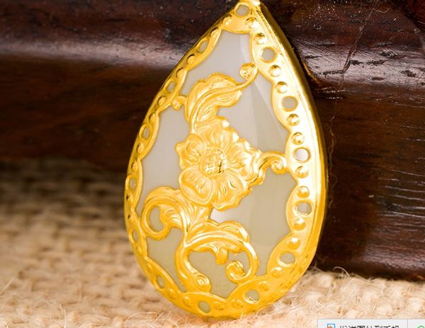 Jade incrustada de ouro o pingente de colar de flor dente de leão em forma de bolha