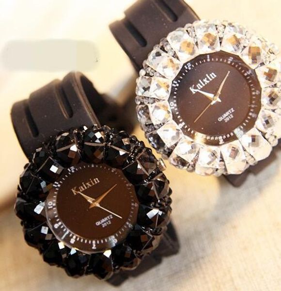 

Женские роскошные алмазные часы женщины водонепроницаемый мода стол фонтан деко