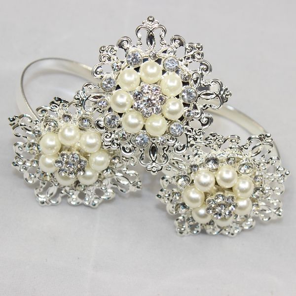 

wholesale- 12pcs metal diamond pearl napkin rings serviette holder wedding and l supplies decoration party favor