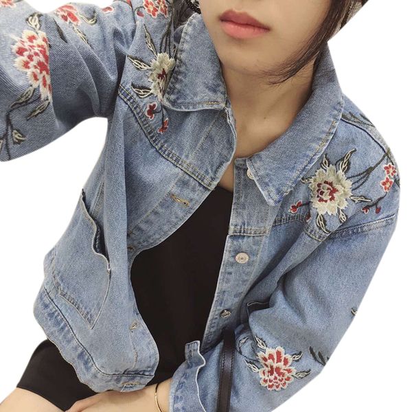 Atacado- Uwback Floral Bordado Denim Jacket Woman 2017 Nova Marca Denim Casacos Mujer Jeans Windbreak Casacos Oversizados Mulheres TB1274