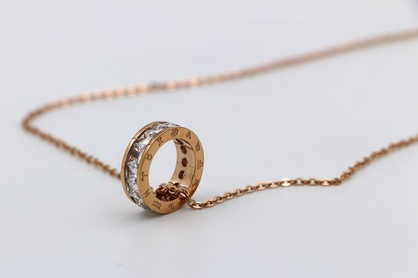 

new south Korean edition of the twelve zodiac diamond necklace, the fashion trend of the necklace,18K rose gold short collarbone chain