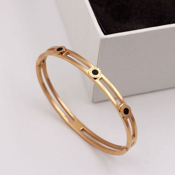 

the new version of digital rome three black round cake hollow button bracelet fashion female all-match titanium bracelet