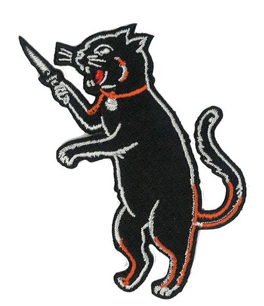 Gato preto Leva uma Faca Engraçado Dos Desenhos Animados Bordado de Ferro no Remendo Dos Miúdos Favorito Emblema DIY Applique Roupas Remendo Emblema Frete Grátis 4 polegada