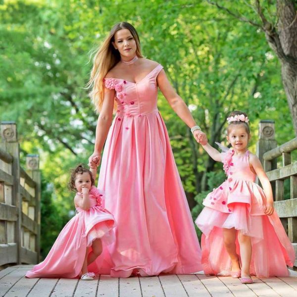 

pink mother and daughter dresses evening wear with hand made flowers off the shoulder a-line evening gowns floor length satin prom dress, Black;red
