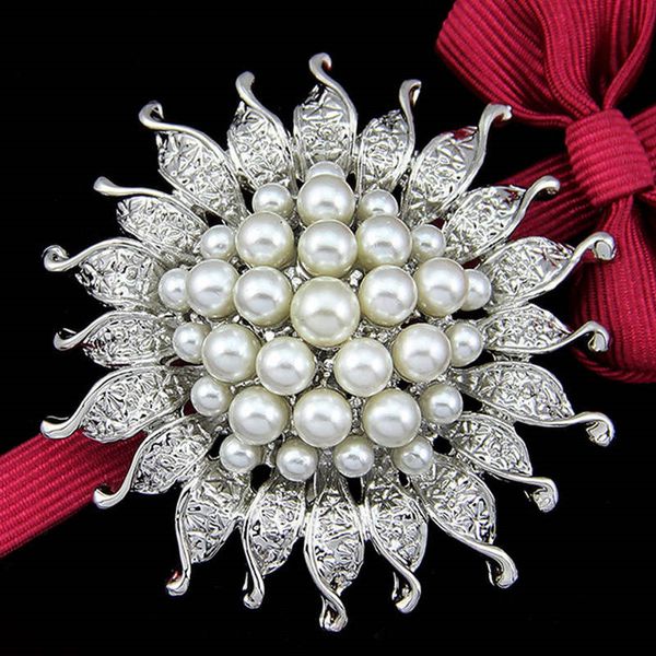 Spilla fiore blu perla Spille in argento placcato girasole Spille per sciarpe Corpetto per donna Gioielli da sposa Nave regalo di Natale