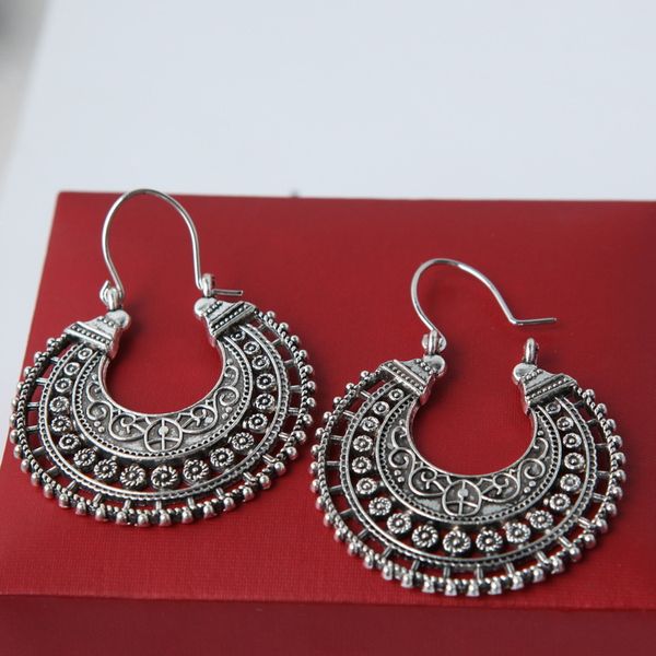 

europe and the united states dangle & chandelier foreign trade jewelry bohemian wind beach hollow semi - circular earrings vintage wholesale, Silver