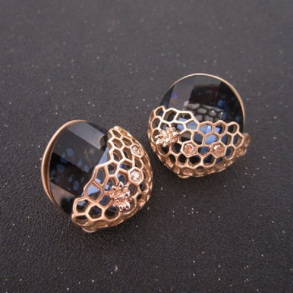 

blue crystal post earrings 925 silver anti allergy stud hollow alloy as honeycomb shape with rhinestone setting luxury earrings for ladies, Golden;silver