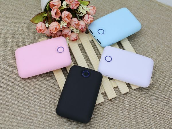 

4 color 7800mah rubber shell aperture indicator oil security mobile power conversion efficiency of 92% 7 kinds of circuit protection