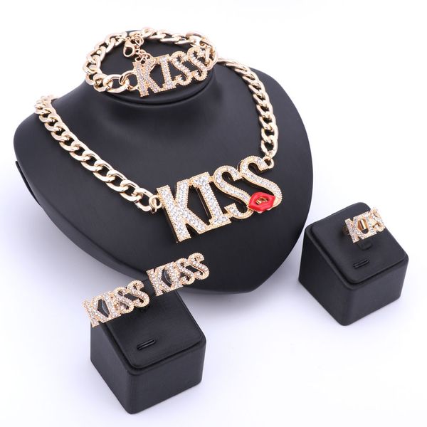 Frauen Charme Braut Ohrringe Ring Kuss Lippenstift Großen Buchstaben Anhänger Sets Klassische Hochzeit Halskette Armband Schmuck Set