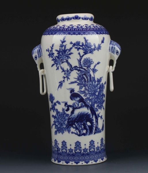 

Chinese Blue and white porcelain Hand-painted Tree & Bird Vase W Qianlong Mark