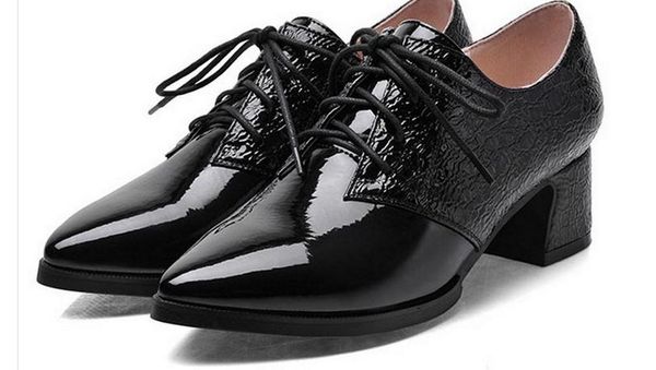 

in fall 2015 new point thick with paint low help shoes with lace furuisource, Black