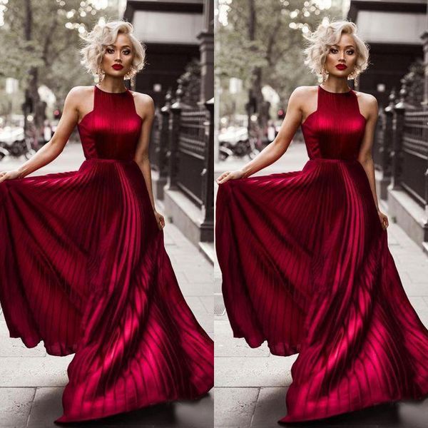 Moda 2017 Novo Vermelho Escuro Elástico De Cetim Como Plissados ​​De Seda A-line Vestidos de Baile Longo Barato Halter Formal Vestidos de Festa Custom Made EN1163